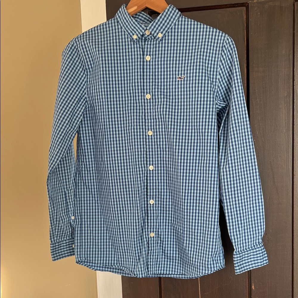 Vineyard Vines on the go performance Brrr boys shirt large 16